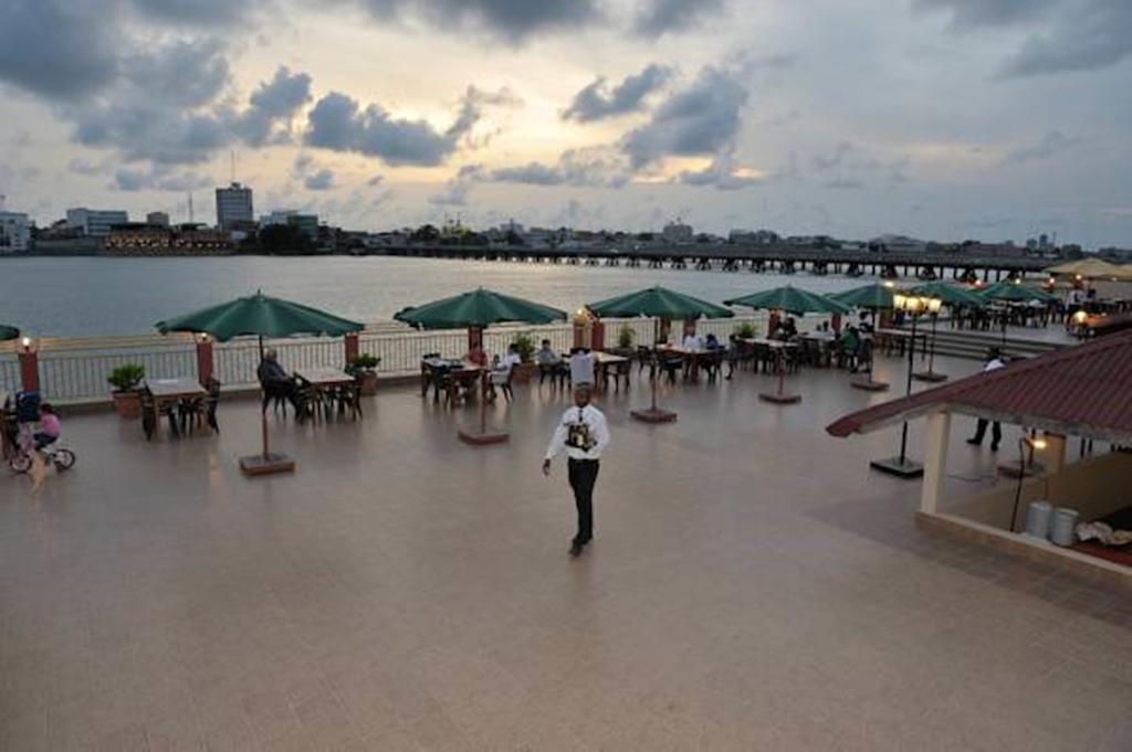 Hotel Du Lac Cotonou Exterior photo