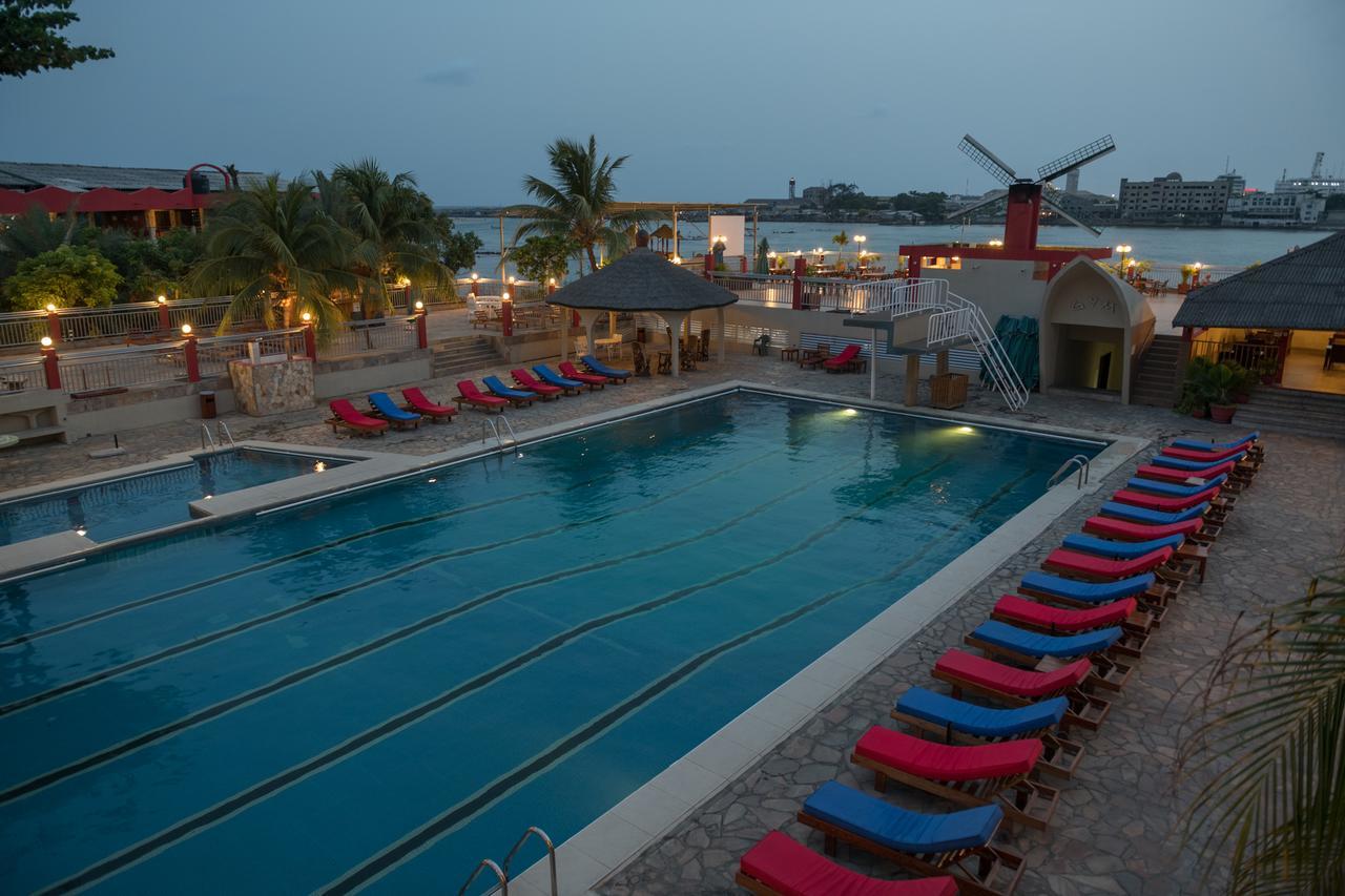 Hotel Du Lac Cotonou Exterior photo